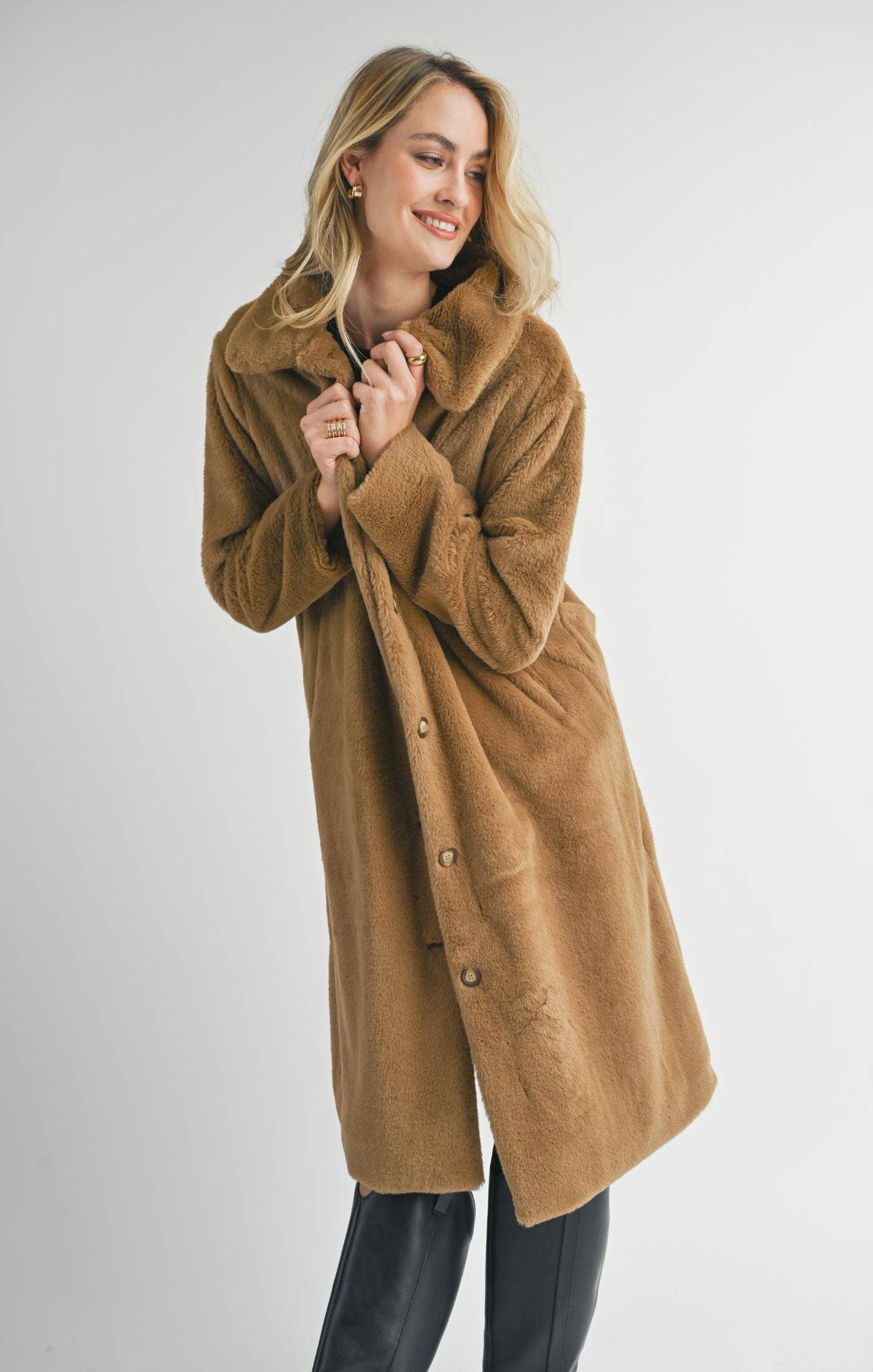Eden Faux Fur Buttoned Long Coat: TEDDY BEAR