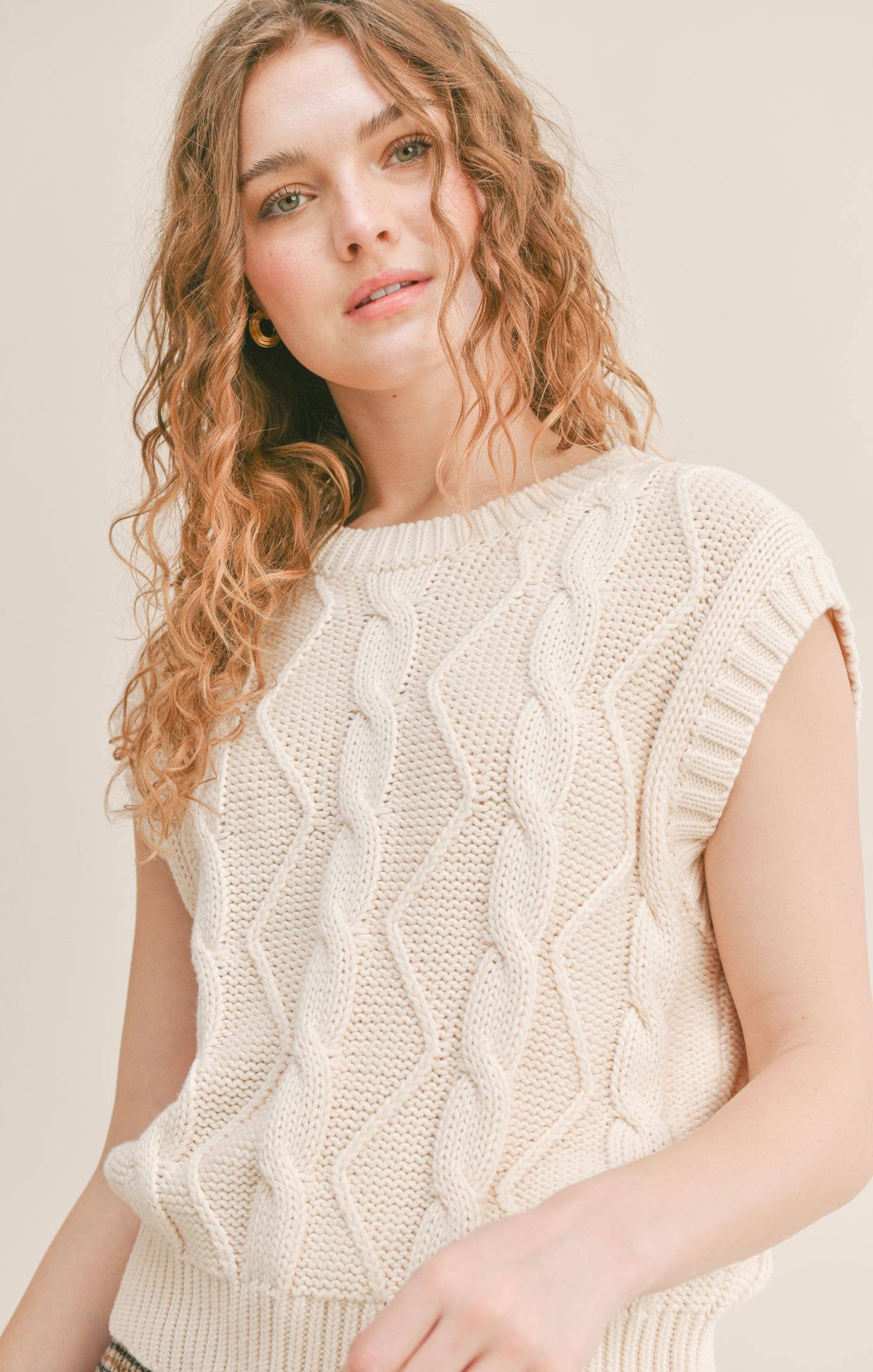Ken Cable Knit Sweater Vest: IVORY