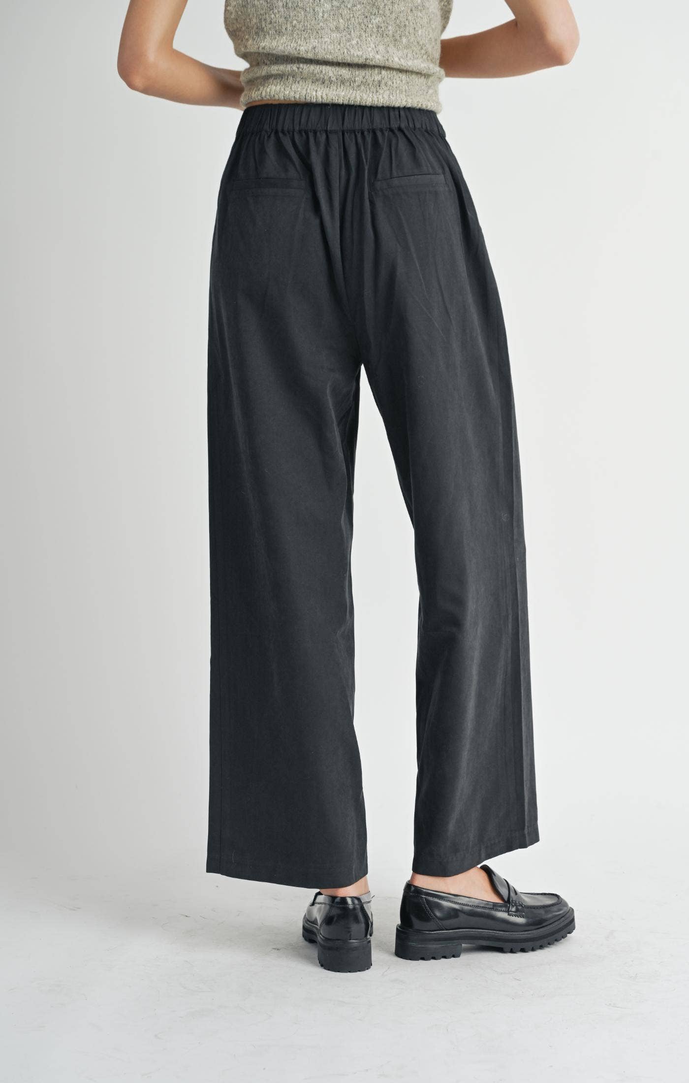 Olive Groves Front Pleat Trousers: BLACK