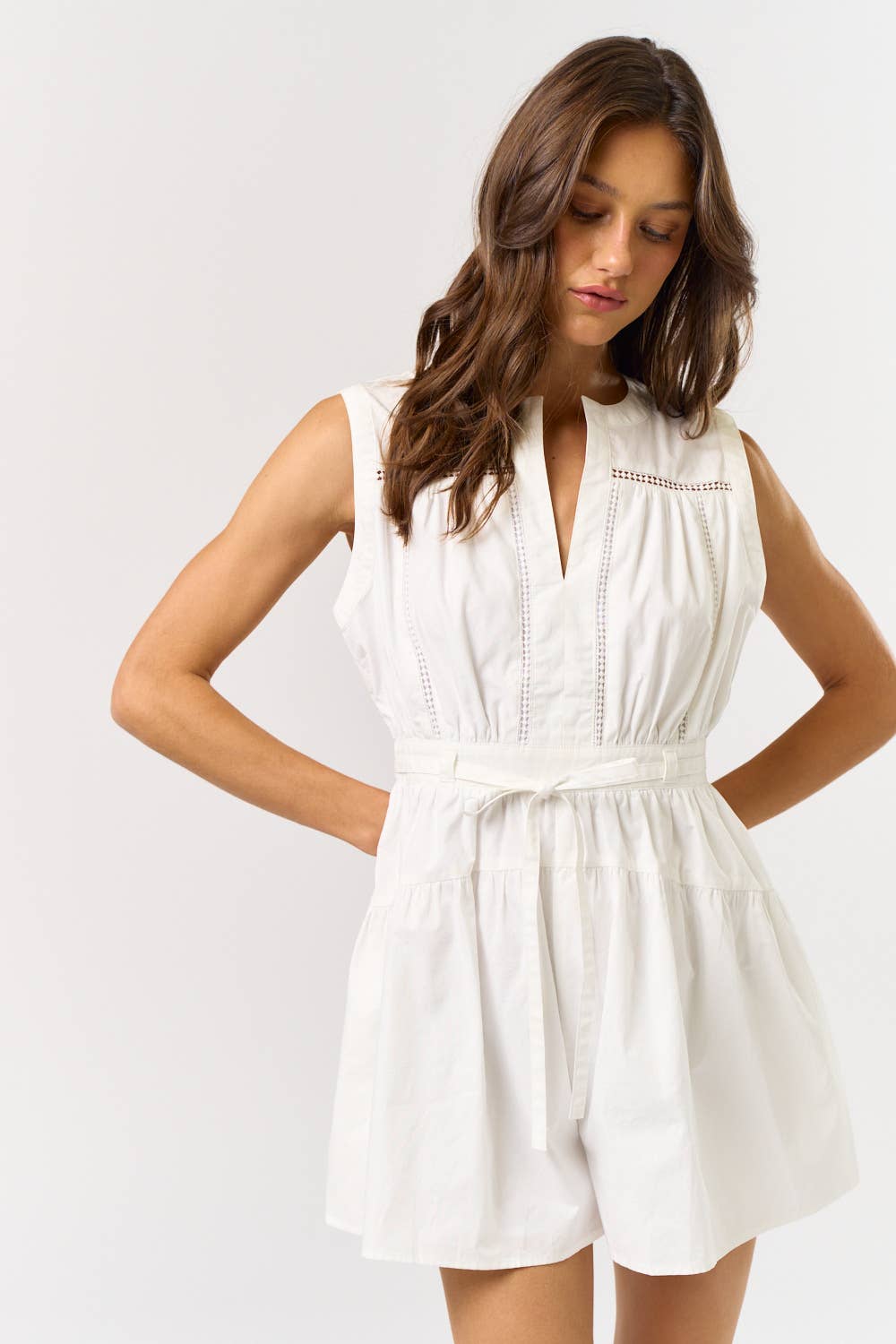 SLEEVELESS WAIST TIE ROMPER