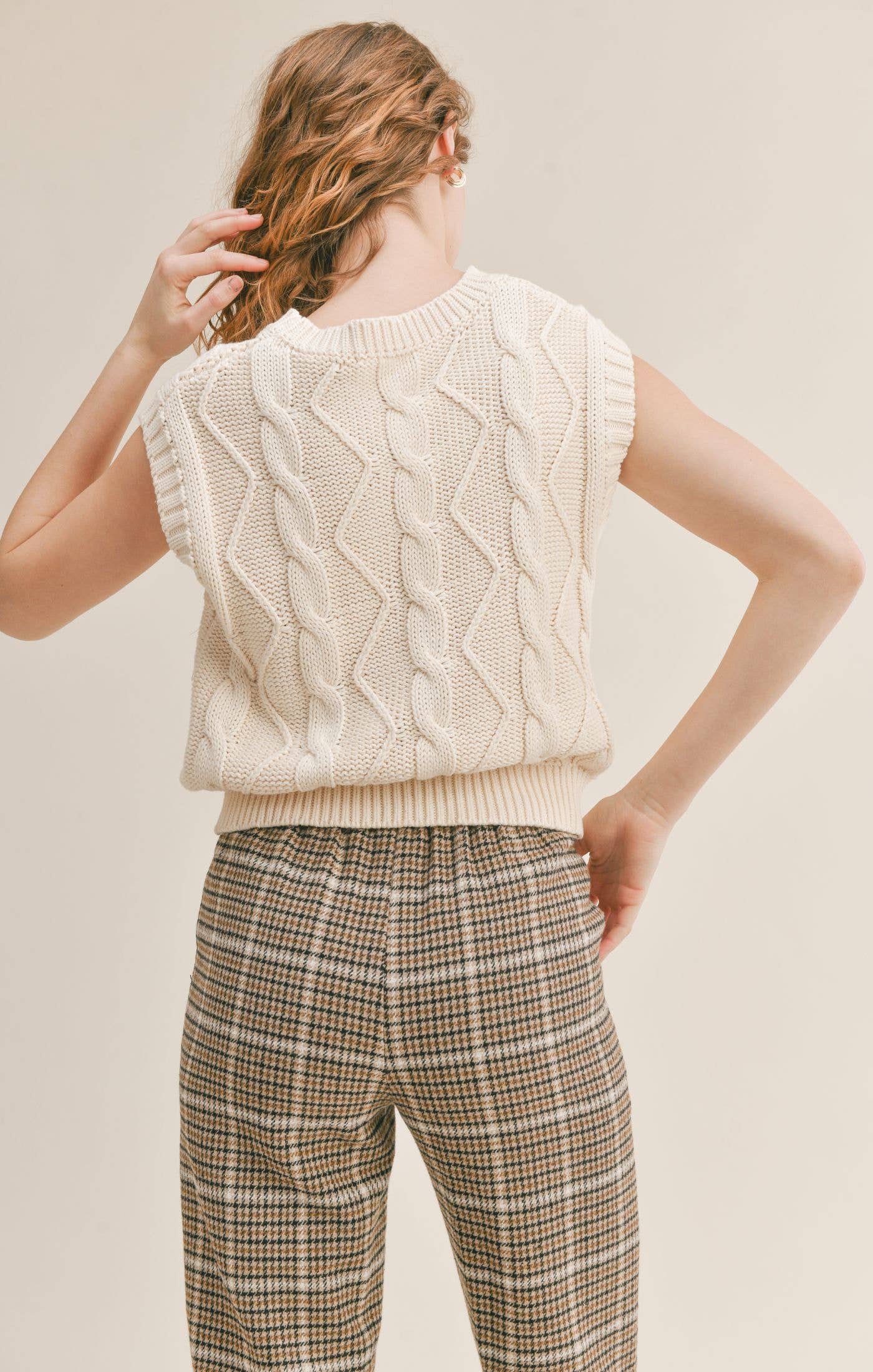 Ken Cable Knit Sweater Vest: IVORY