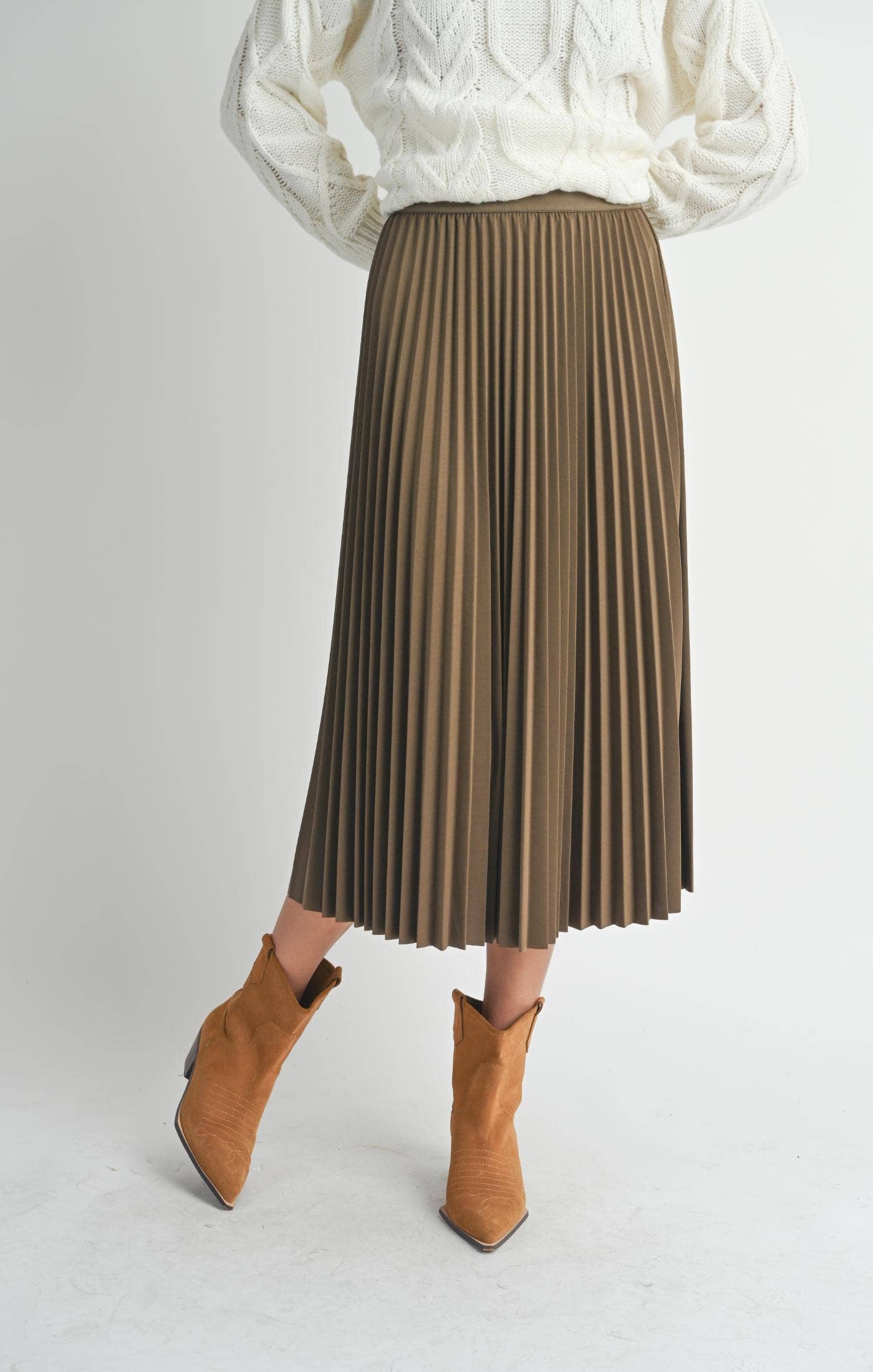 Full Of Charm Pleated Midi Skirt: BROWN