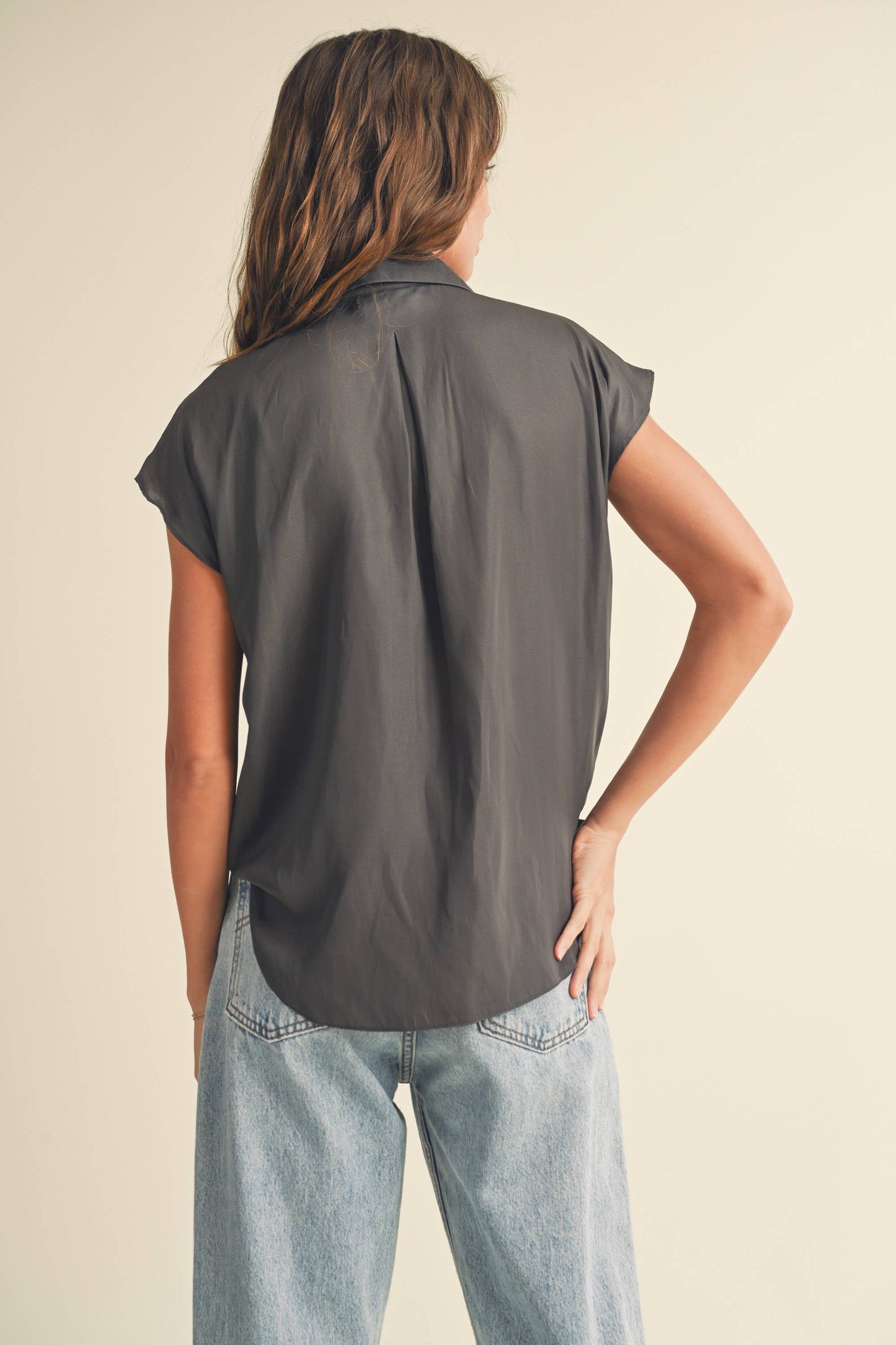 BUTTON DOWN CAP SLEEVE SHIRT