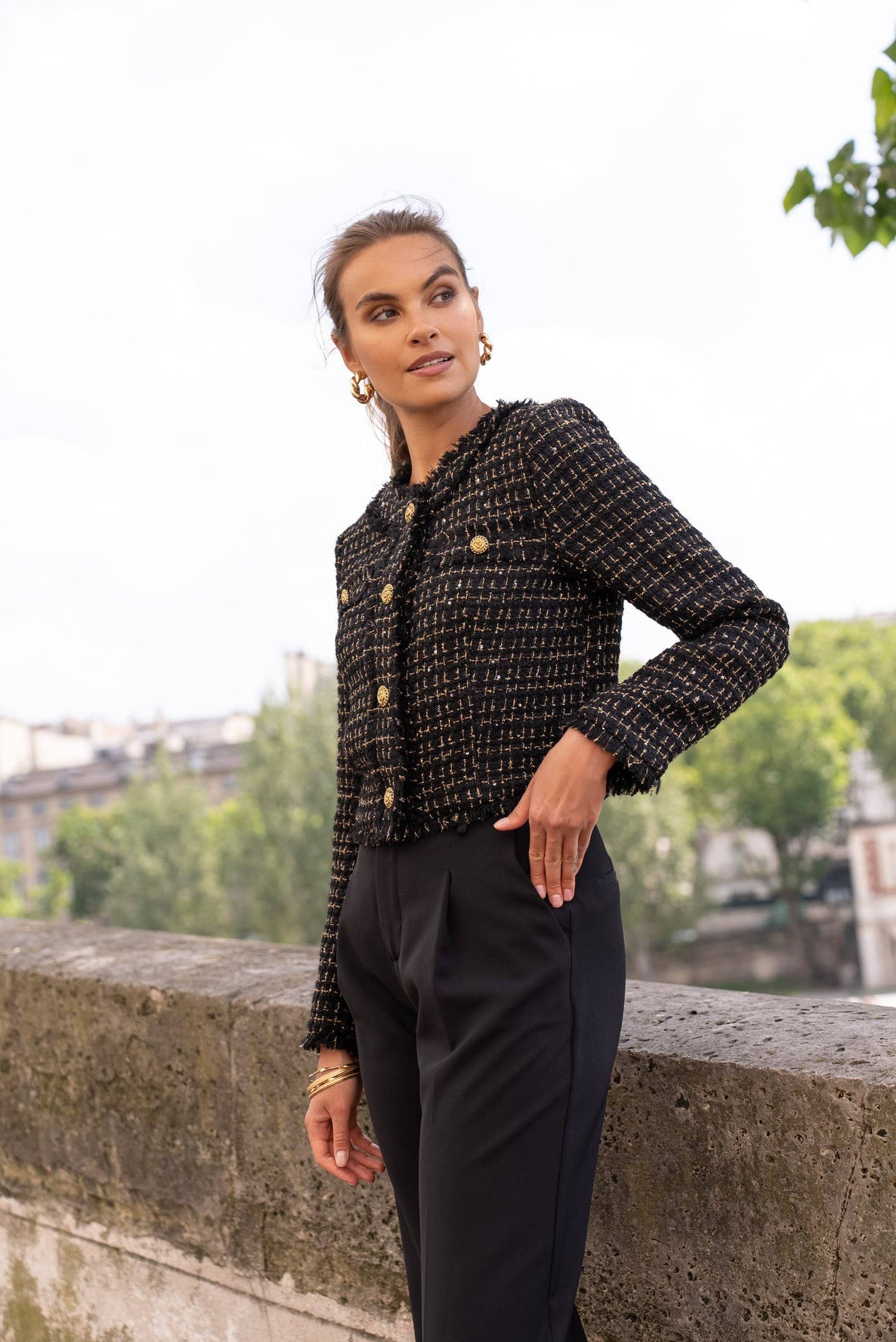 Cropped crew neck fitted tweed blazer jacket