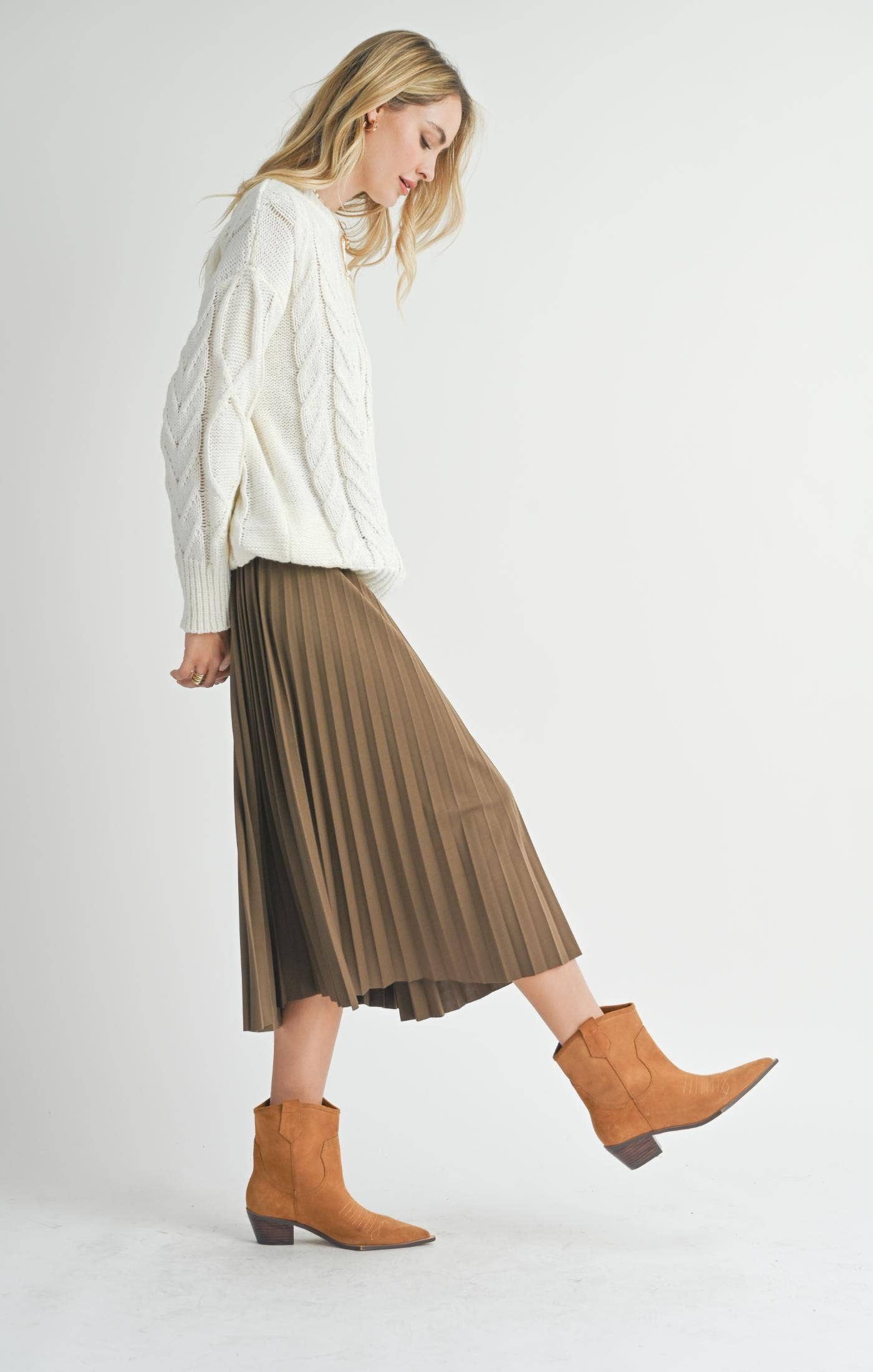 Full Of Charm Pleated Midi Skirt: BROWN