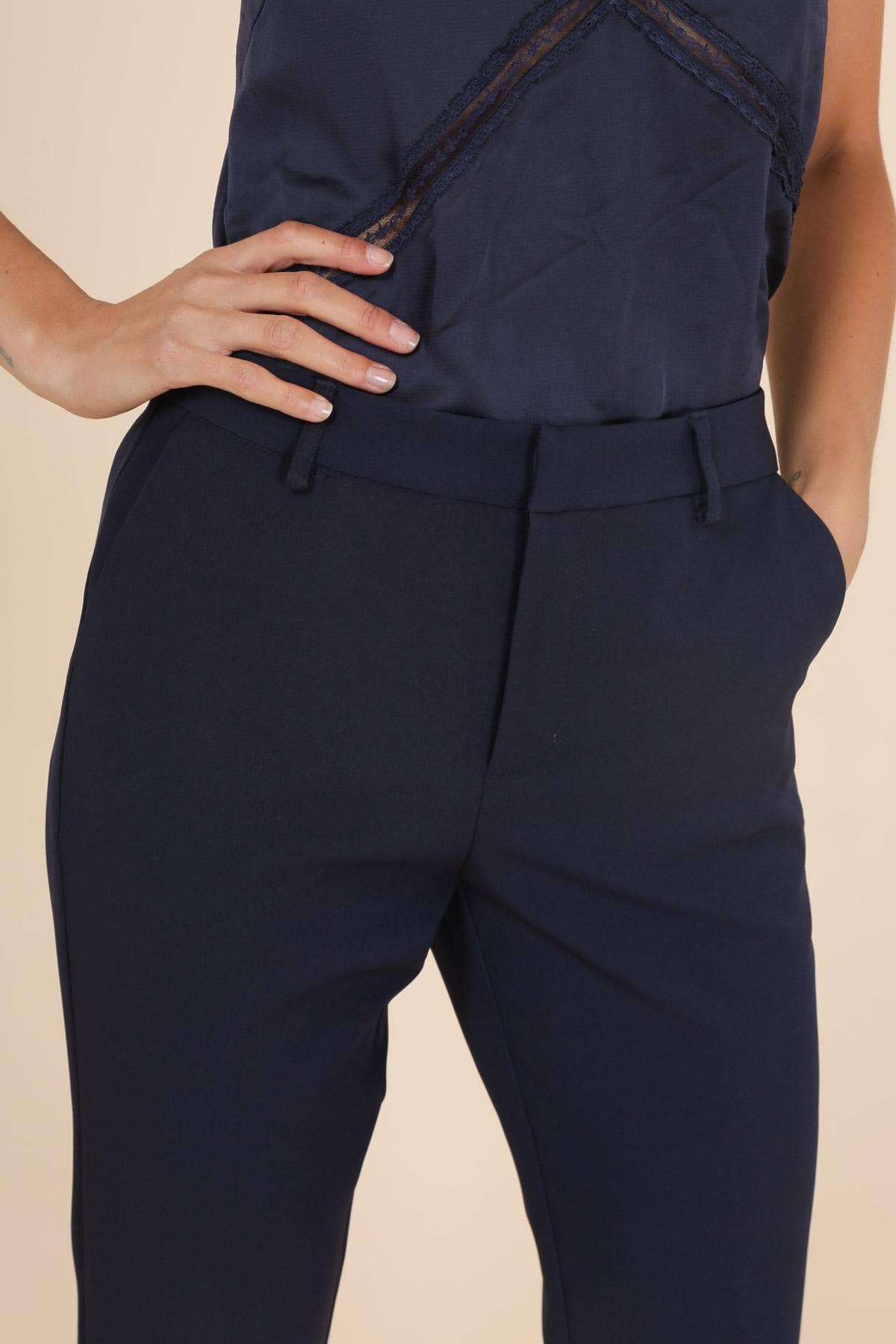 Signature High Waist Cigarette Pants