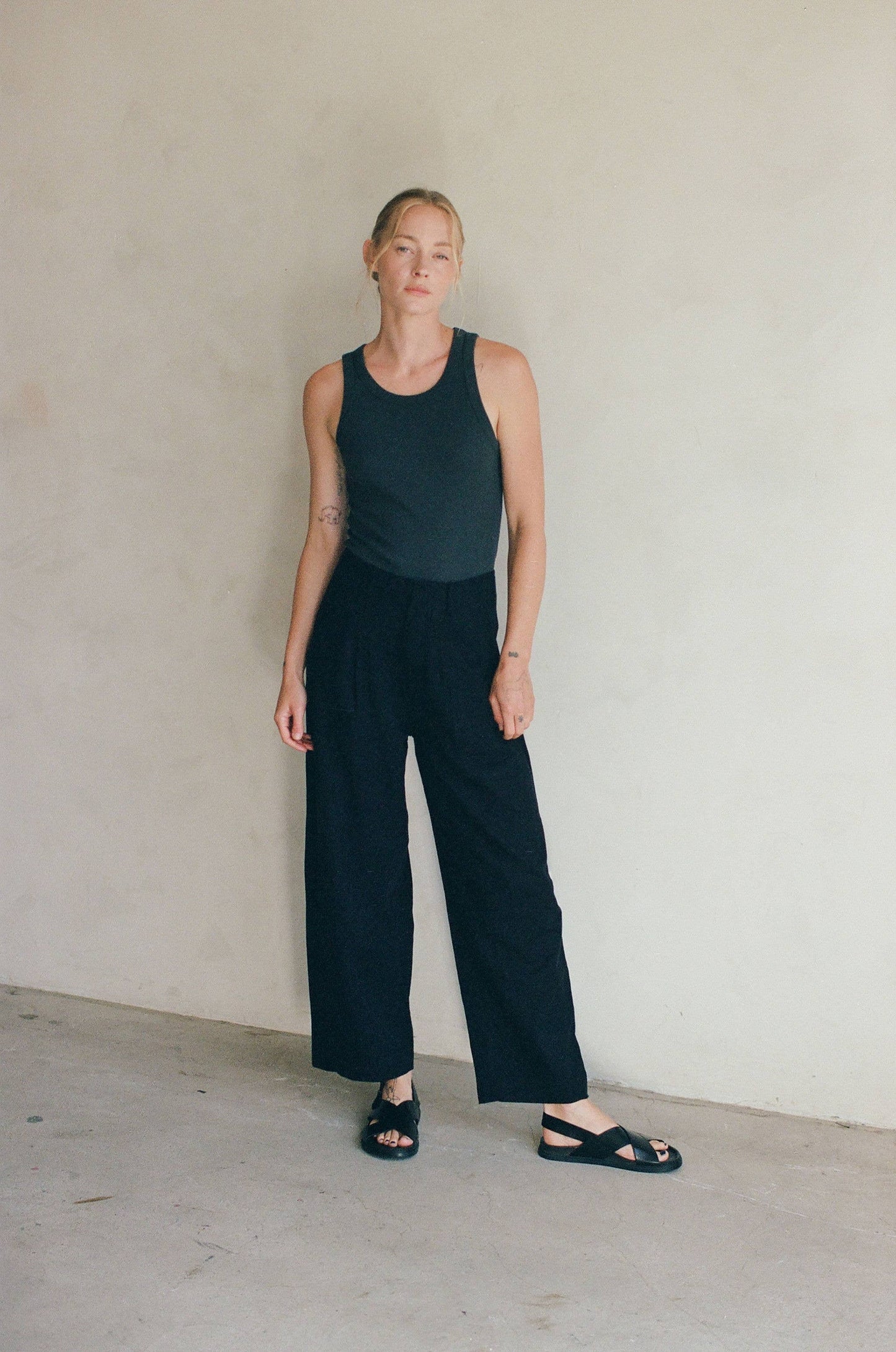 AR1098 | Woven Linen Cotton Wide Fit Full Length Pants with