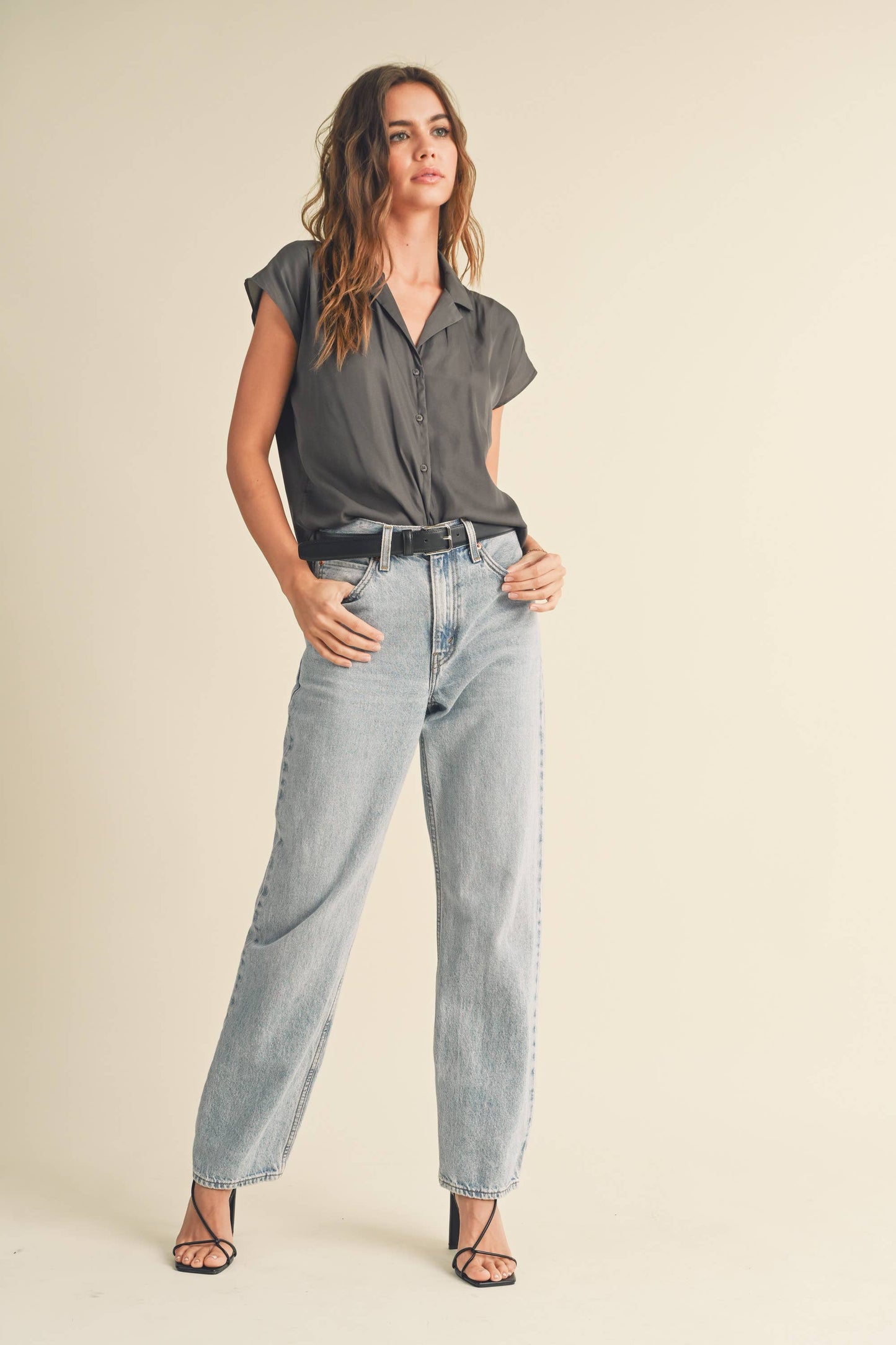 BUTTON DOWN CAP SLEEVE SHIRT
