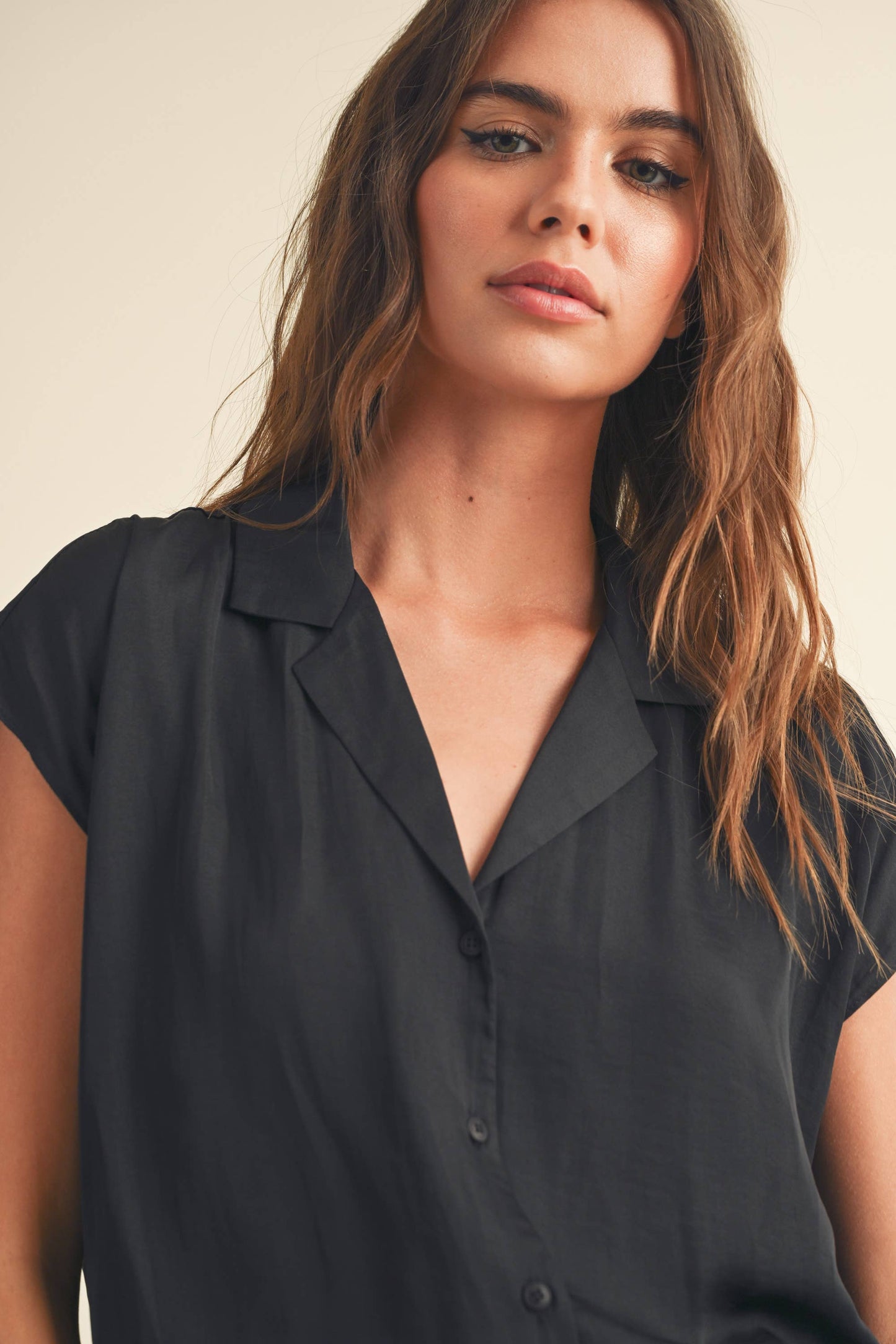BUTTON DOWN CAP SLEEVE SHIRT