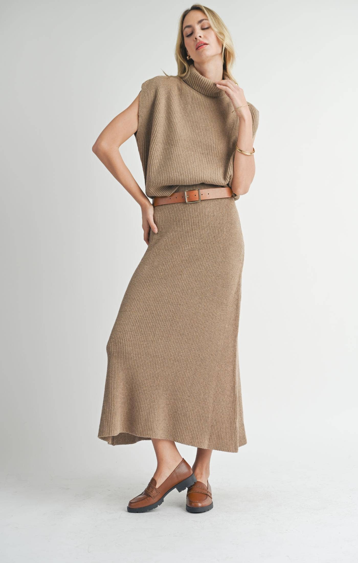 Crosby Ribbed Turtleneck Vest: DARK TAUPE
