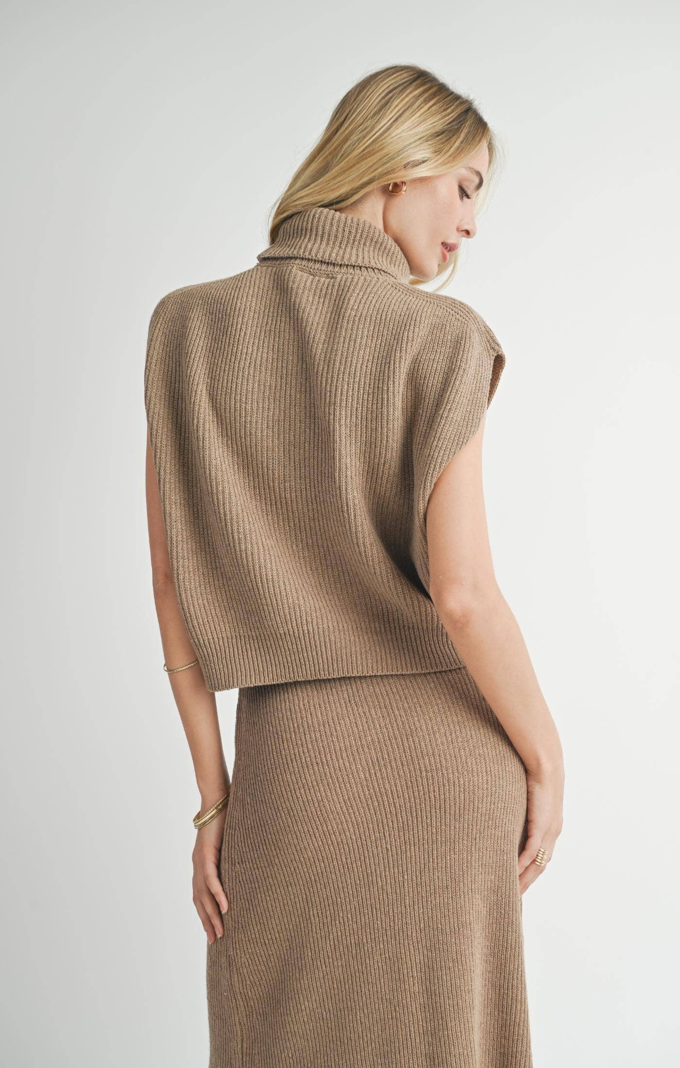 Crosby Ribbed Turtleneck Vest: DARK TAUPE